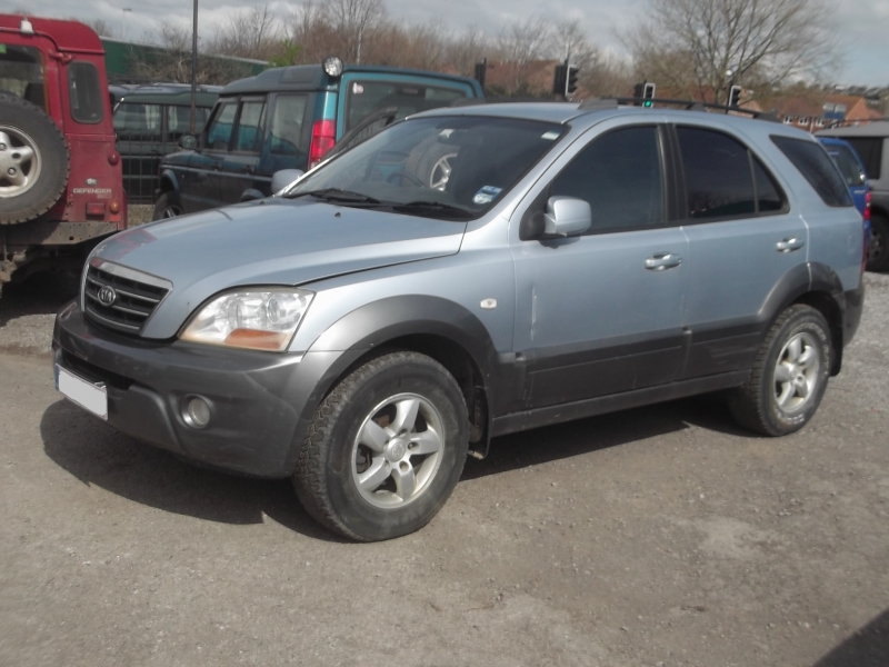 KIA SORENTO XE-C 2.5TD AUTOMATIC (KIA8) PICTURES FOR GUIDE PURPOSE ONLY , PLEASE PHONE IN OR EMAIL WITH YOUR PARTS INQUIRY , THANK YOU 